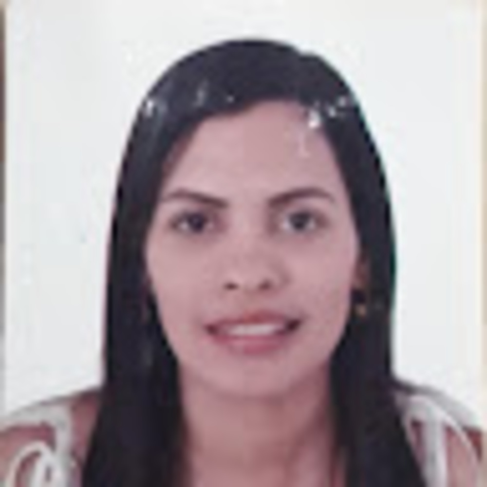 Meet your Posher, Roxana